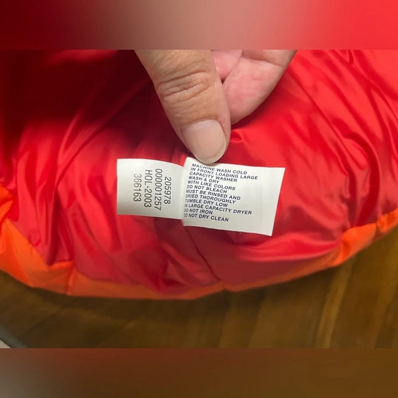 Vintage Y2K GAP Bright Orange Nylon Down Quilted Puffer Vest Size Large - Picture 8 of 10